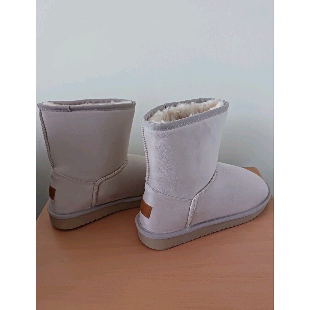 Camel Crown Womens Winter Light‎ Gray Snow Boots Faux Fur Lined Size 8.5